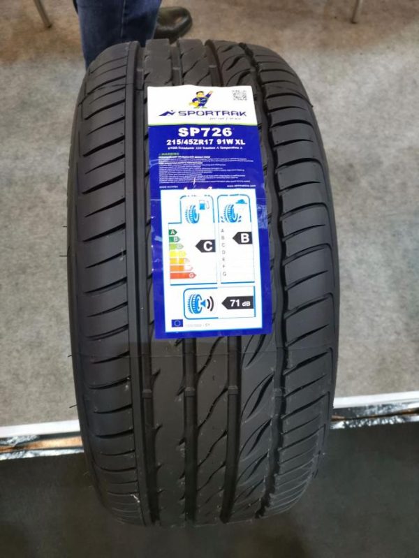 Passenger Car Tires |   China factory car tires PCR tyres 195/65R15 Passenger Car Tires  best price 205/55R16 175/70R13 for EU market