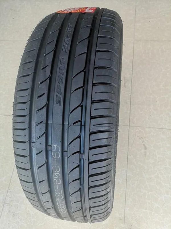 Passenger Car Tires |   Hot Selling Trazano Tyre 235-50R19 Chinese-made Passenger Car Tires for Vichel Vehicles