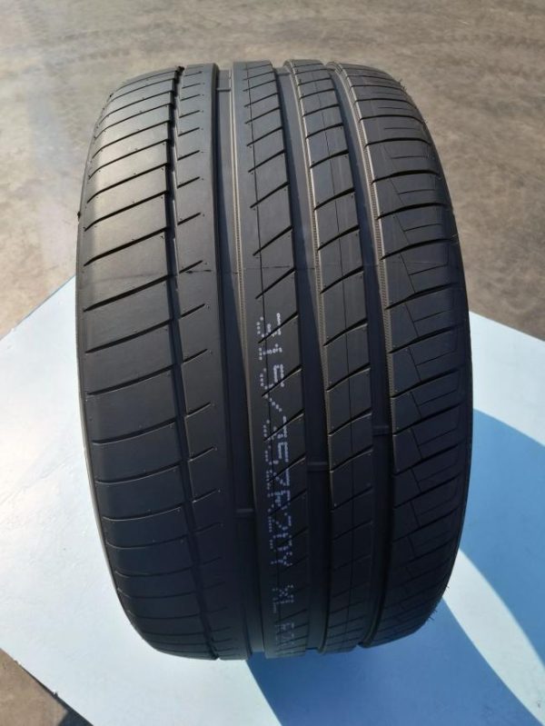 Passenger Car Tires |   Passenger car pcr tire diameter best competitive price tyres for vehicles White sidewall 265/65R17 255/60R19 235/60R16 HP TIRE