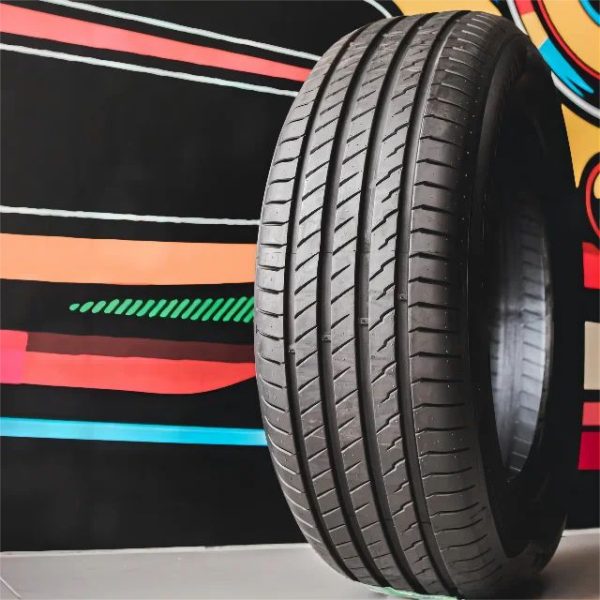 Passenger Car Tires |   PCR tyre Greentrac tires for pneu 195/65R15