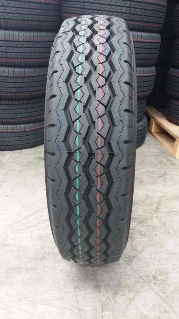 Passenger Car Tires |   Top Quality Haida  HD717 All Steel Radial Bus Tire Passenger Car Tyre PCR Light Car Tires 185/R14 195/70r15 185/75r16