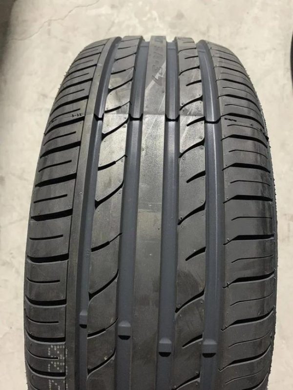 Passenger Car Tires |   tyres for vichel   passenger car tires made in China hot sale Trazano tyre 225 55R17 SA37