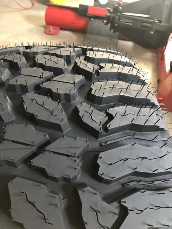 Passenger Car Tires |   Wholesale Cheap Car Tires 100% Warranty High Quality Passenger car tires 4*4 4X4 SUV AT MT Pneu HD869 car tires