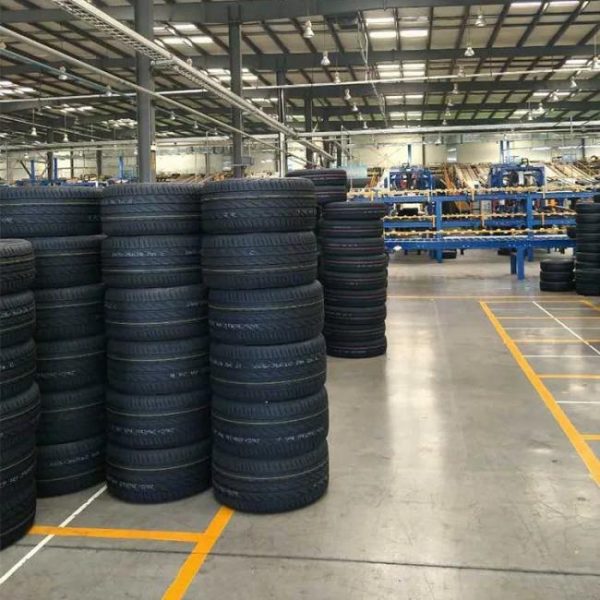 Passenger Car Tires |   Wholesale China passenger car tires 215/50ZR17235/50ZR17 235/55ZR17  215/35ZR18 225/40R18 225/45ZR18 tires for Vehicles